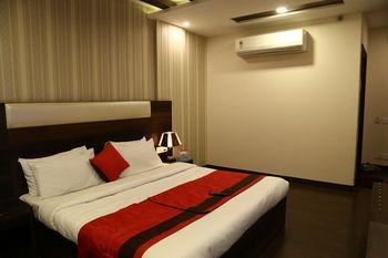 Oyo Rooms Housing Board Chowk Manimajra Chandigarh Exterior photo